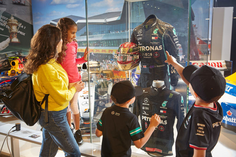 Family At Display 2